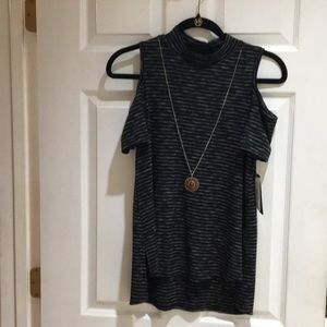 Blouse Cold Shoulder